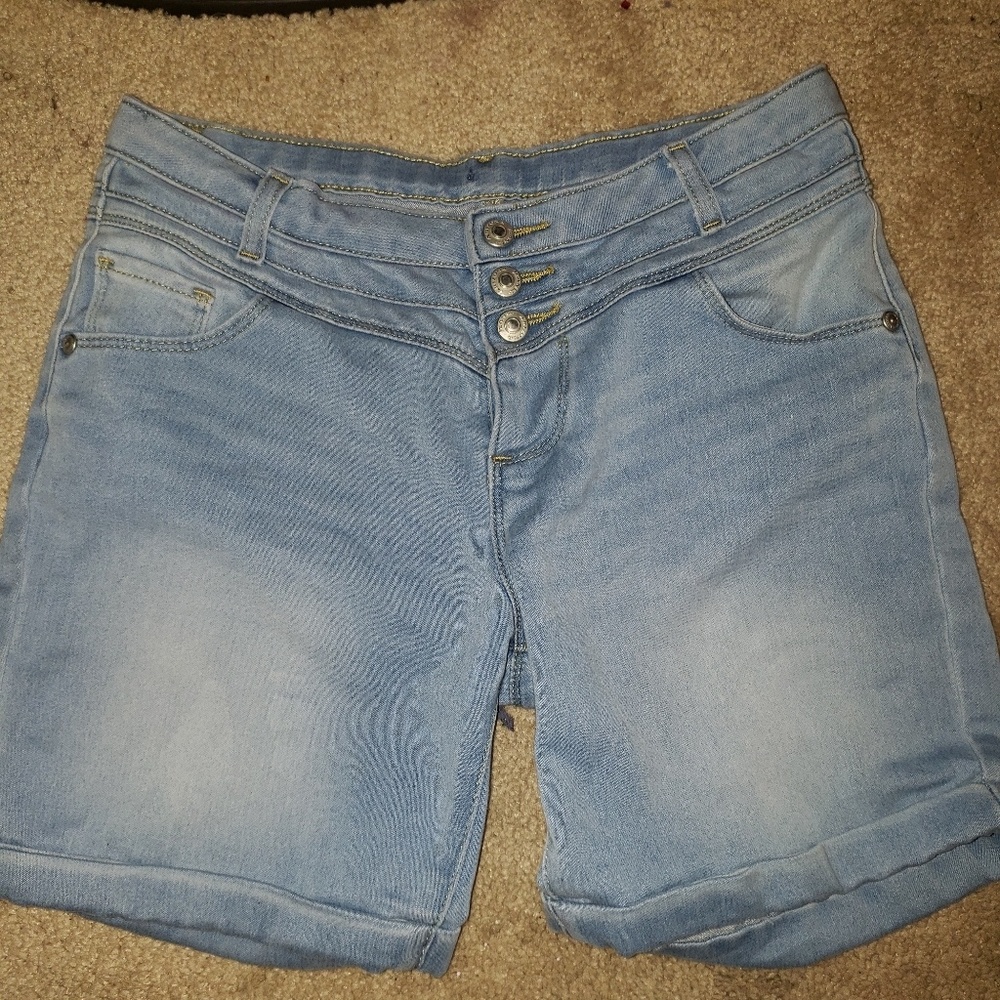 Short Jeans